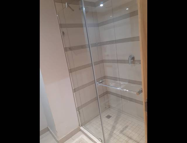 2 BEDROOM APARTMENT FOR SALE IN UMHLANGA CENTRAL